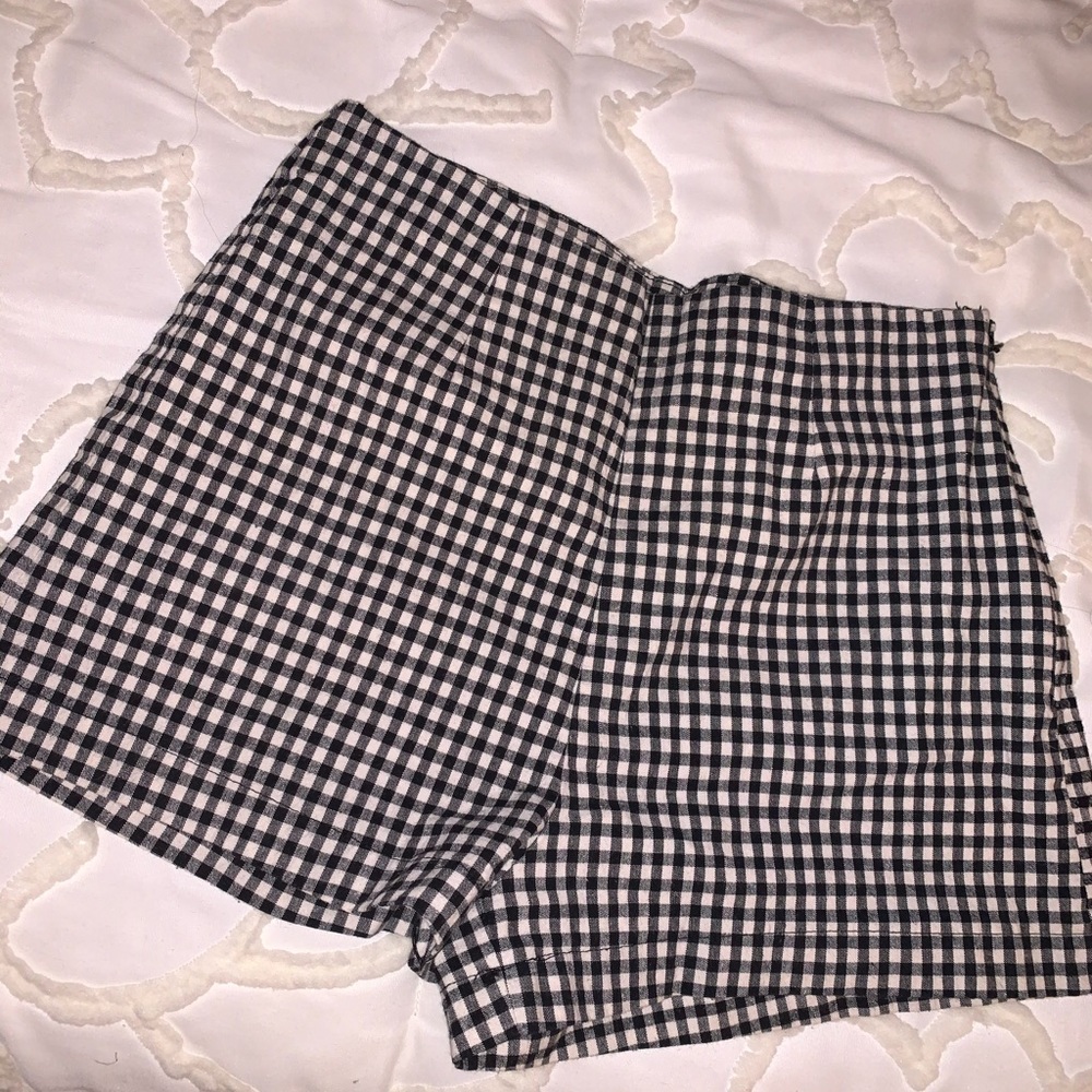 Kendall and Kylie gingham shorts